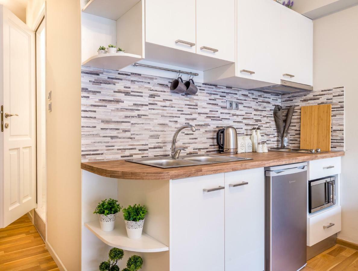Exceptionally Located Studio Apartment Atena Exterior foto